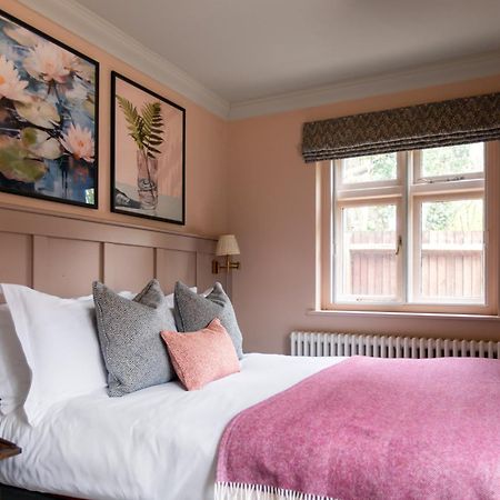 The Carnarvon Arms Hotel Newbury  Bagian luar foto