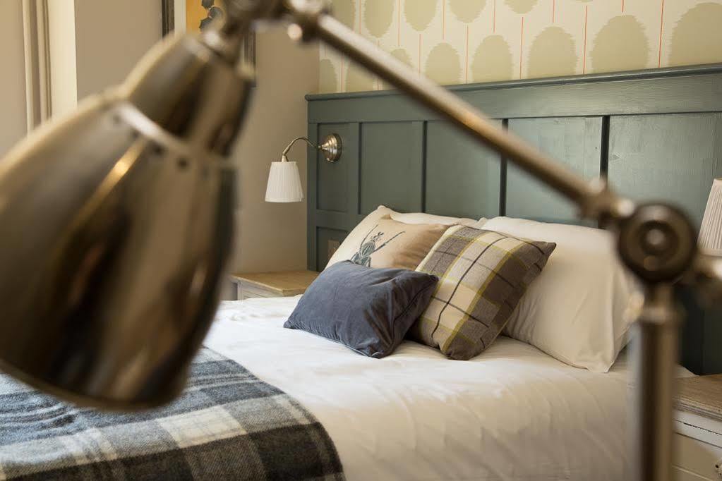 The Carnarvon Arms Hotel Newbury  Bagian luar foto