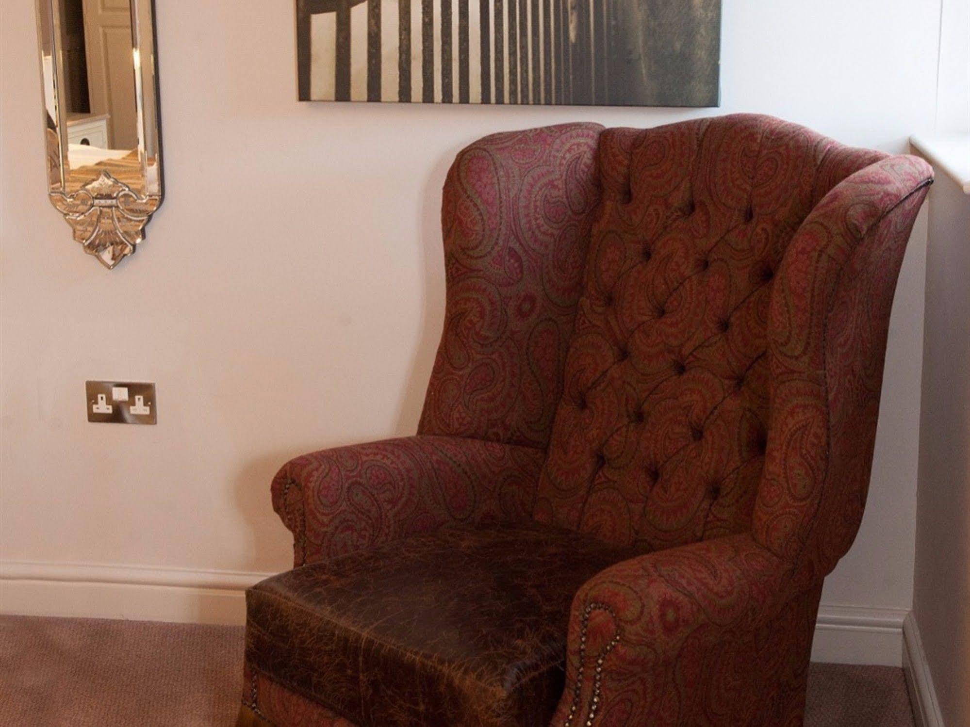 The Carnarvon Arms Hotel Newbury  Bagian luar foto