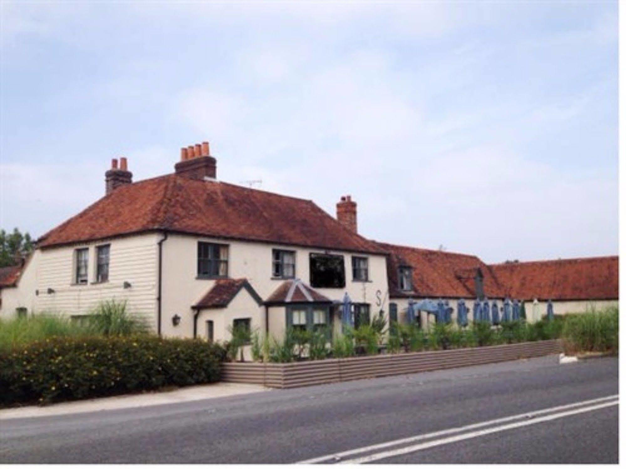 The Carnarvon Arms Hotel Newbury  Bagian luar foto