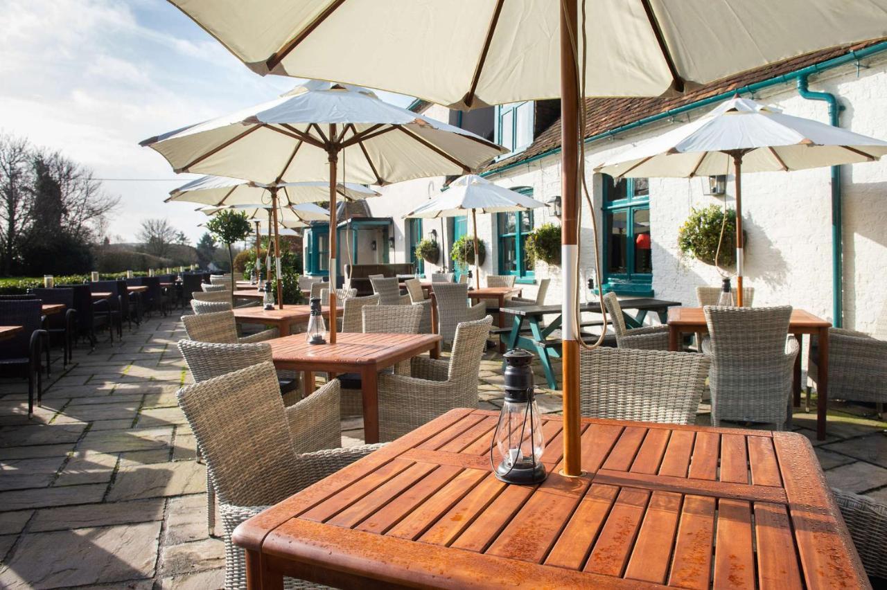 The Carnarvon Arms Hotel Newbury  Bagian luar foto